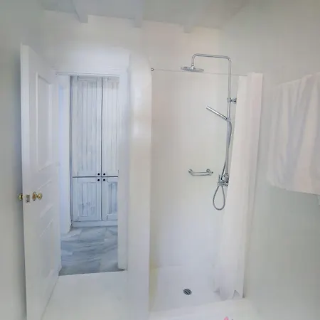 Апарт-отель Mykonos Town Suites 4*