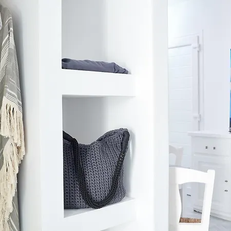 Mykonos Town Suites Apartahotel 2*