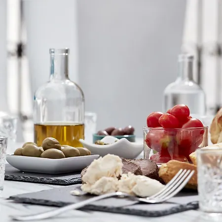 Apartahotel Mykonos Town Suites 2*